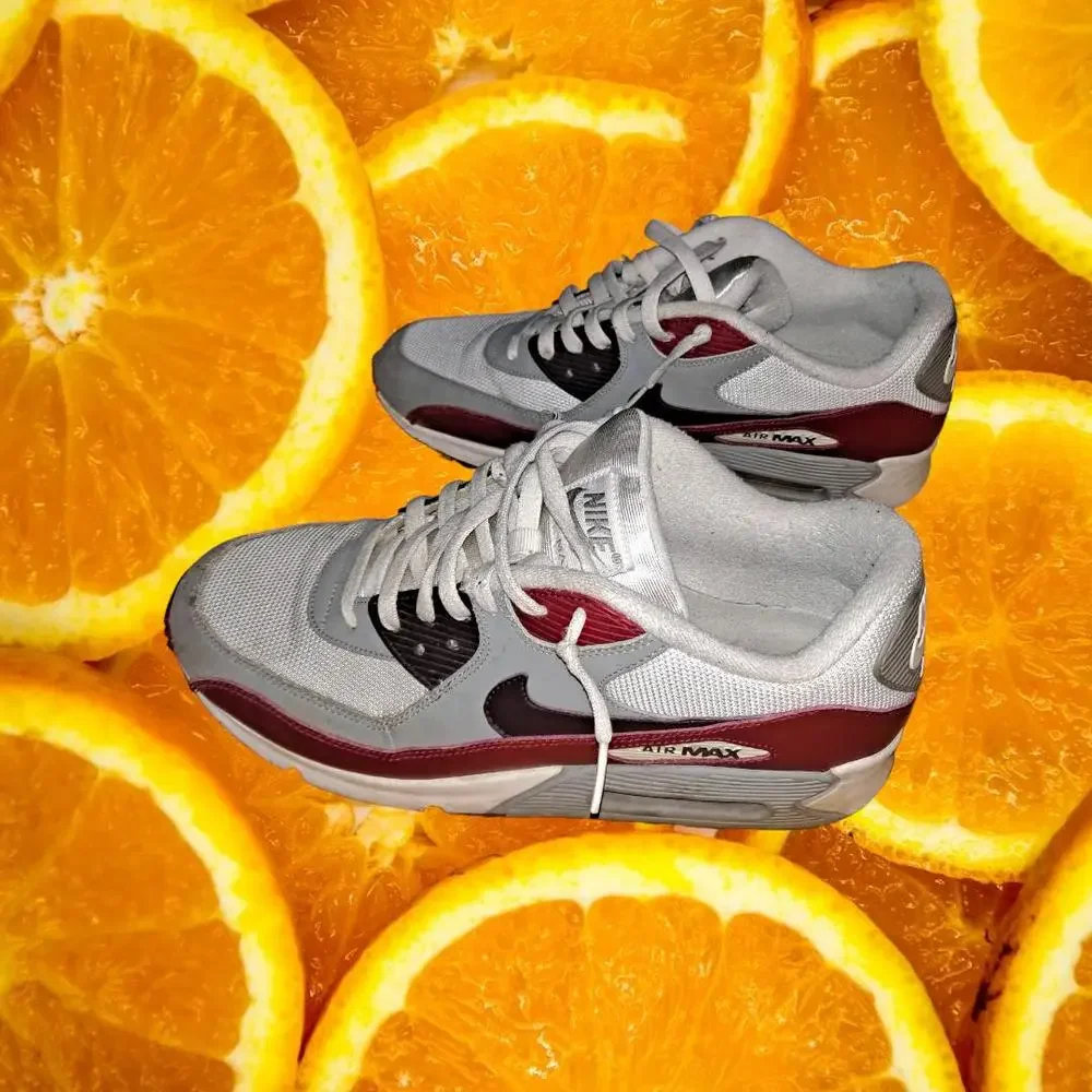 Nike Air Max White, Gray, Black and Red Size 12‎